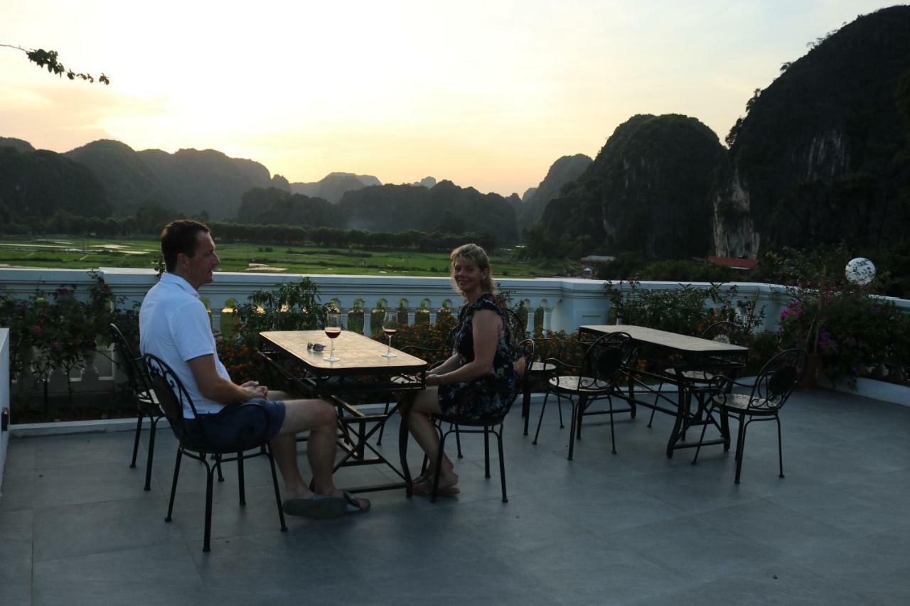 Liberty Hall Tam Coc Hotel & Villa Ninh Binh Exterior foto